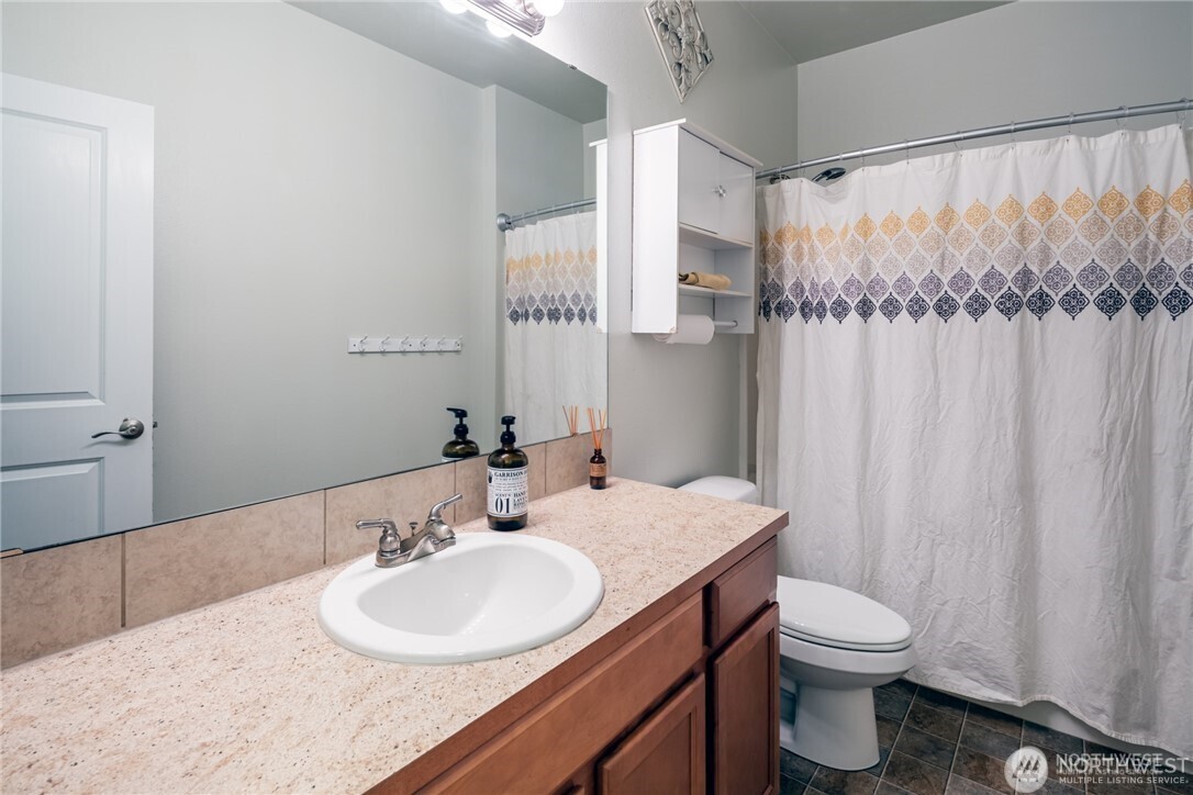 17218 84th Avenue NE, Arlington, WA 98223
