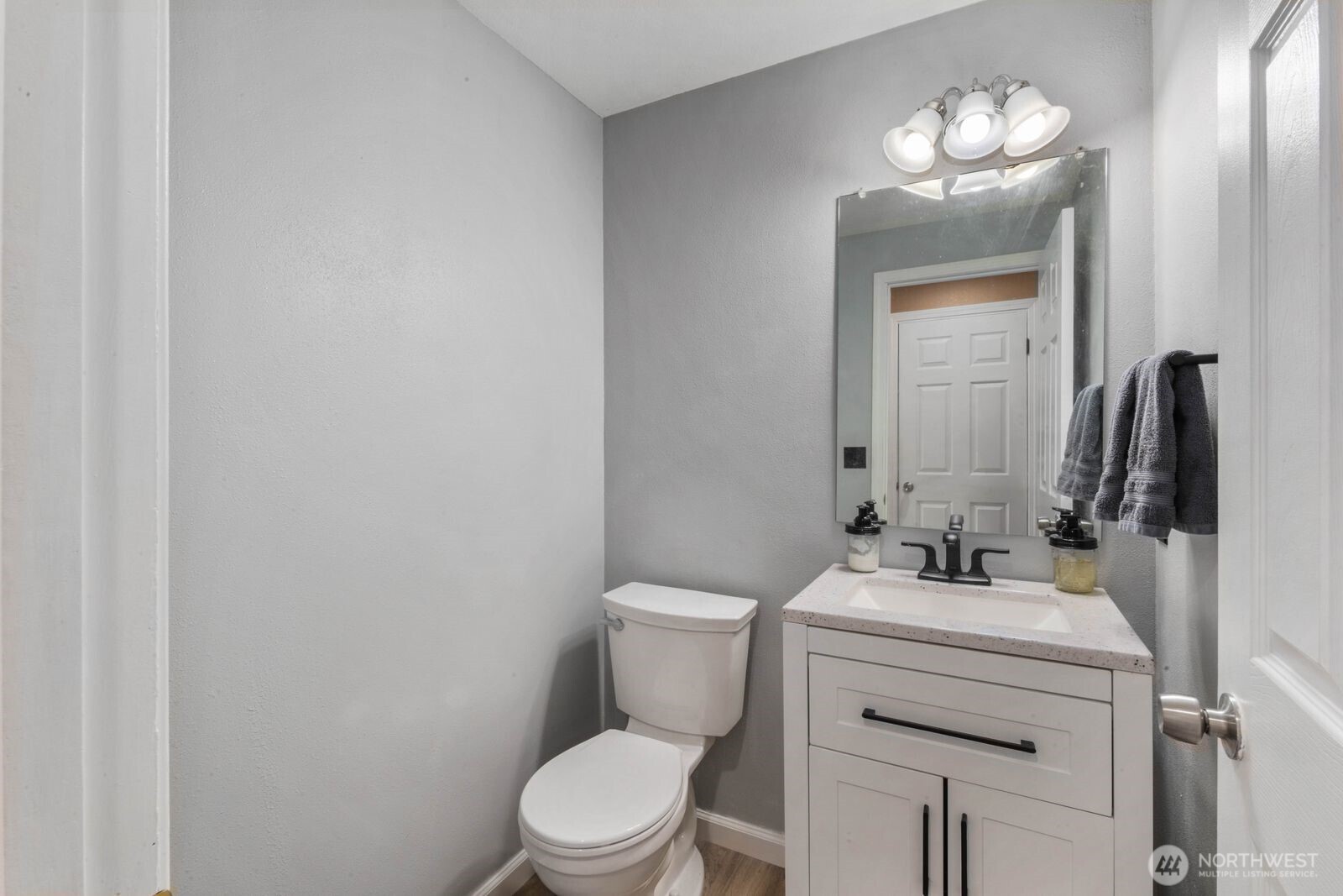 25004 170th Way SE, Covington, WA 98042