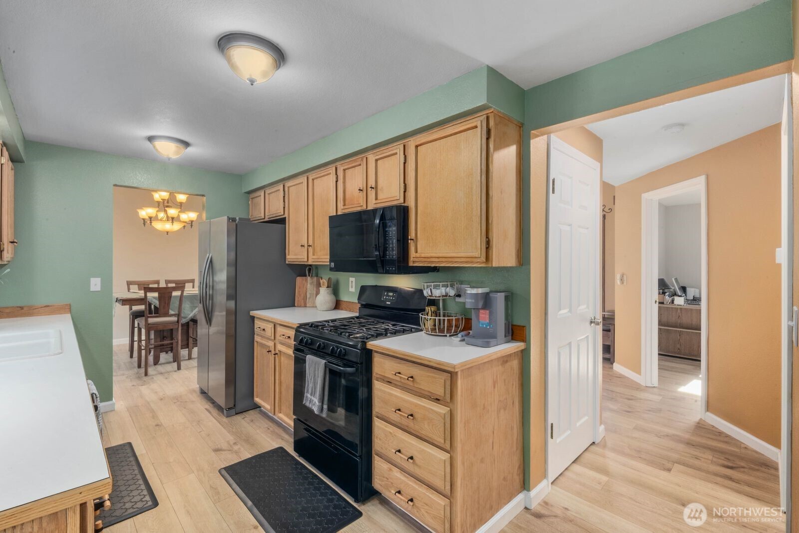 25004 170th Way SE, Covington, WA 98042