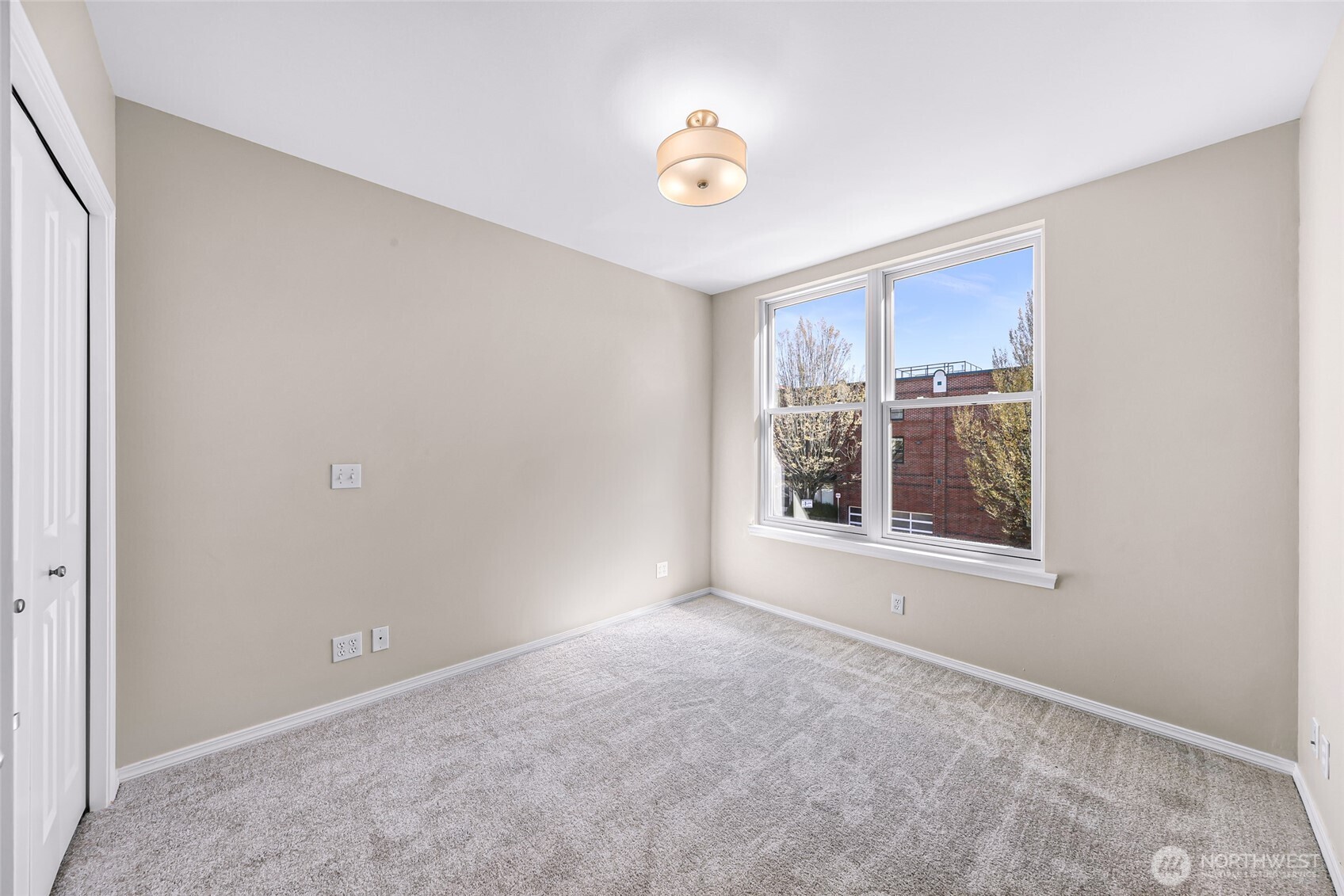 1134 Finnegan Way #304, Bellingham, WA 98225