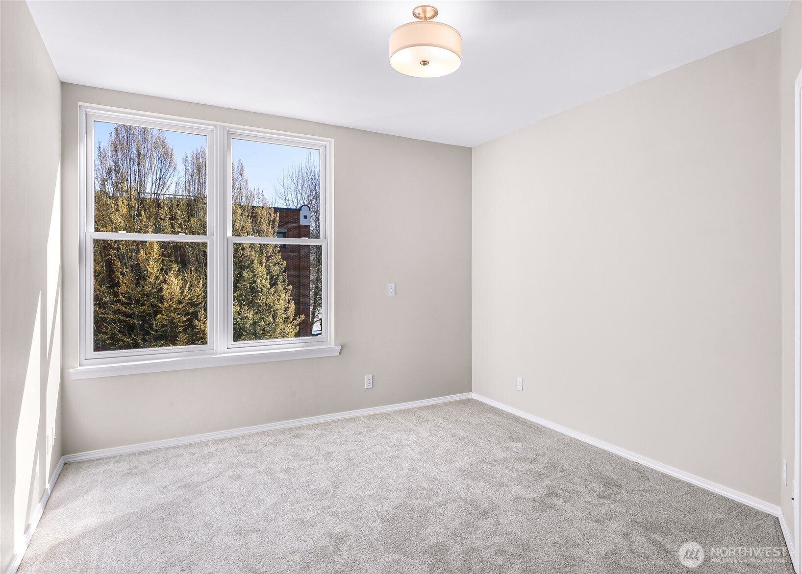 1134 Finnegan Way #304, Bellingham, WA 98225