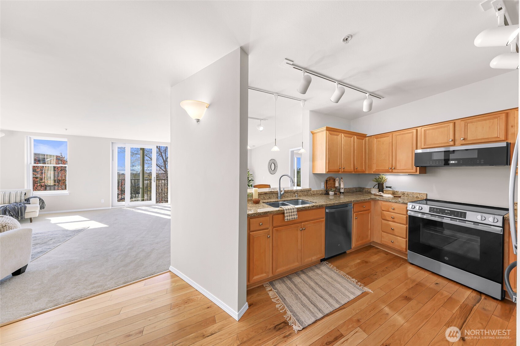 1134 Finnegan Way #304, Bellingham, WA 98225