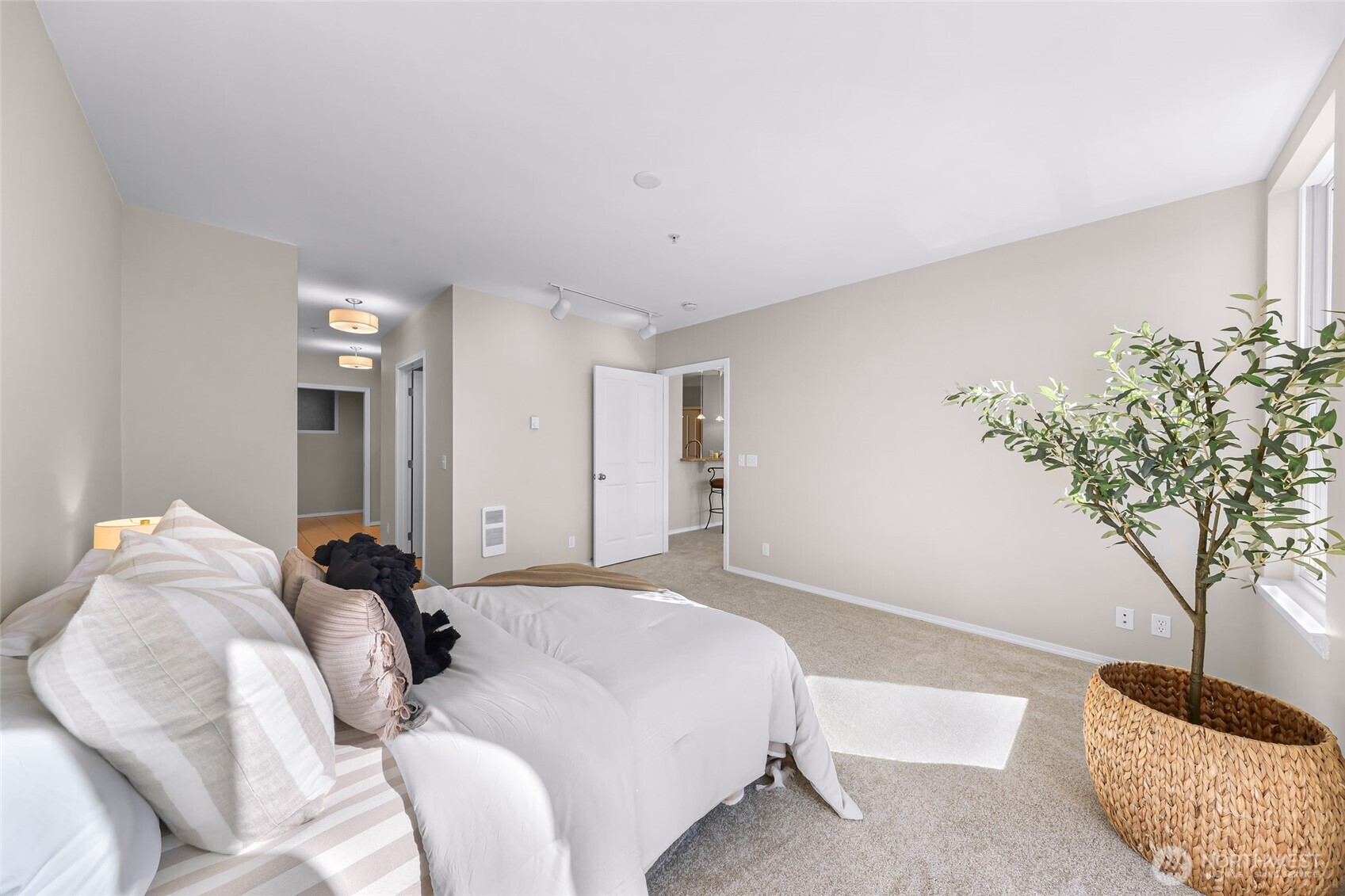 1134 Finnegan Way #304, Bellingham, WA 98225