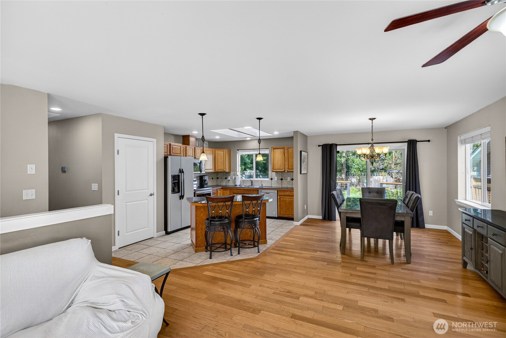 333 Lakeside Drive , Sedro Woolley, WA 98284-9541