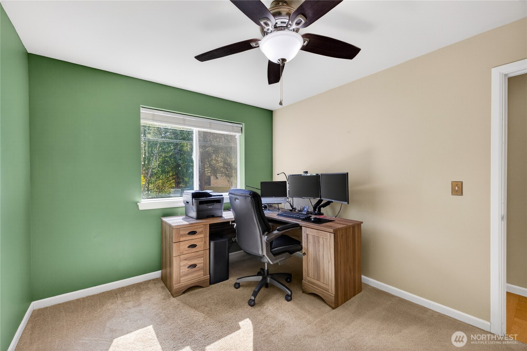 333 Lakeside Drive , Sedro Woolley, WA 98284-9541