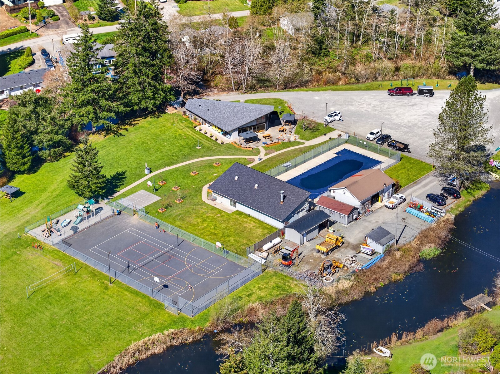 333 Lakeside Drive , Sedro Woolley, WA 98284-9541