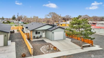 423 2nd Avenue SE, Soap Lake, WA 98851 - Photo 1