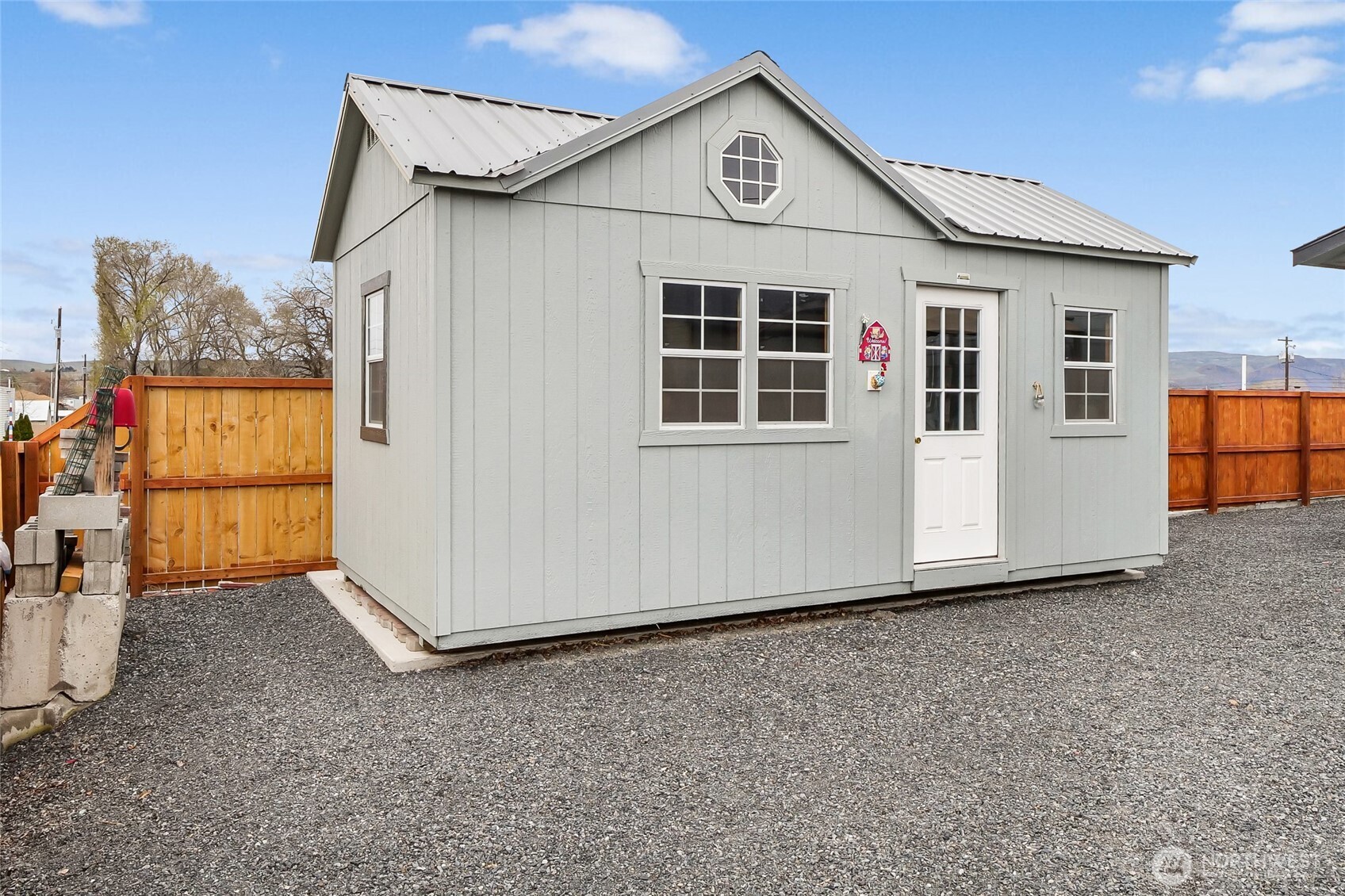 423 2nd Avenue SE, Soap Lake, WA 98851