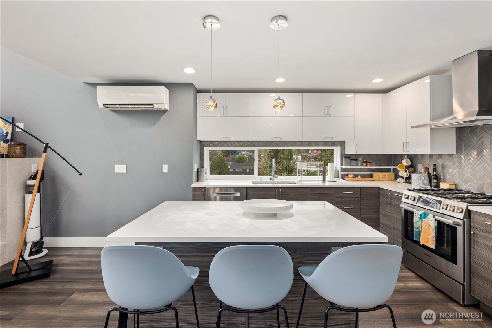 4726 S Juneau Street , Seattle, WA 98118