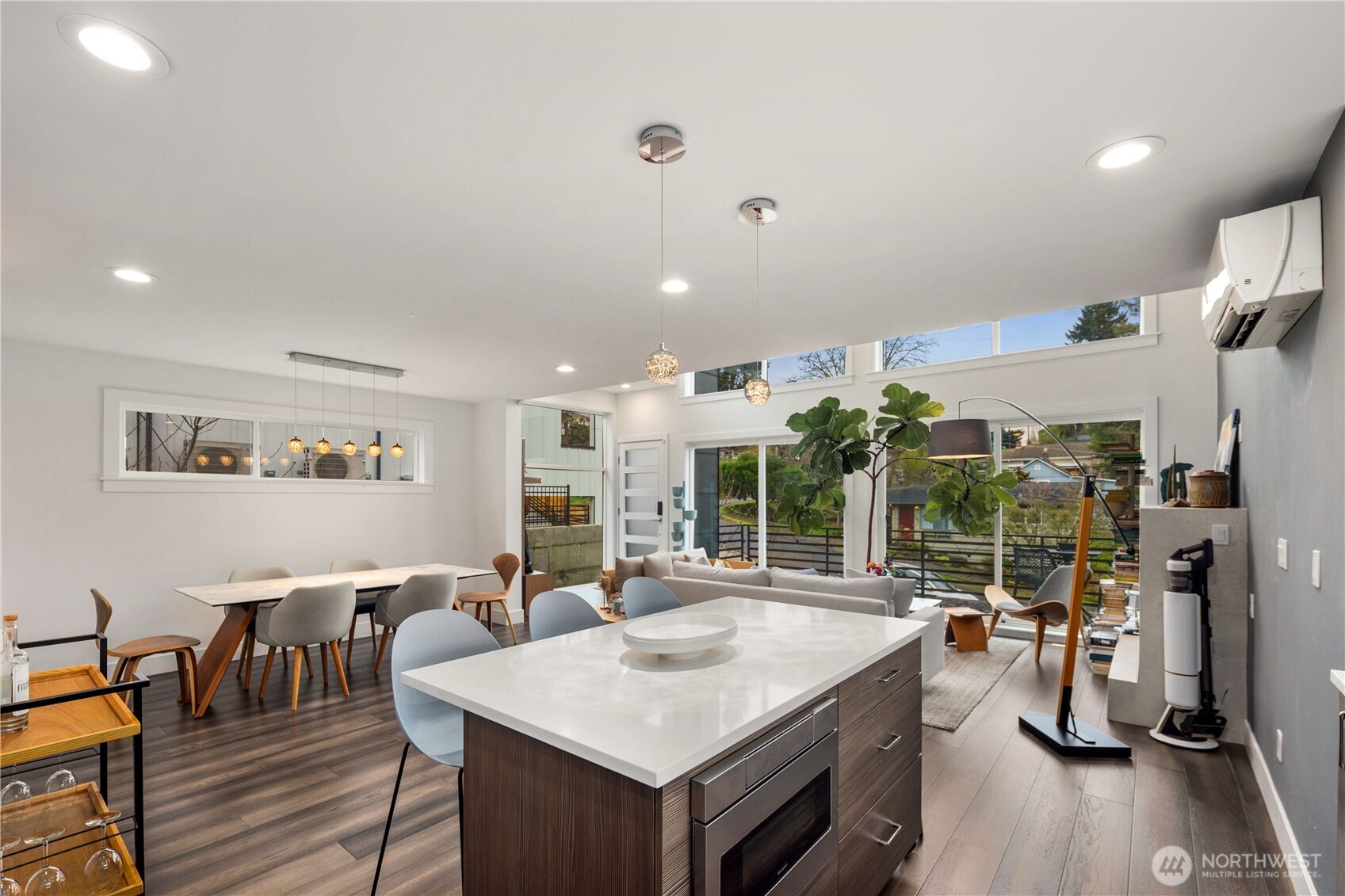 4726 S Juneau Street , Seattle, WA 98118