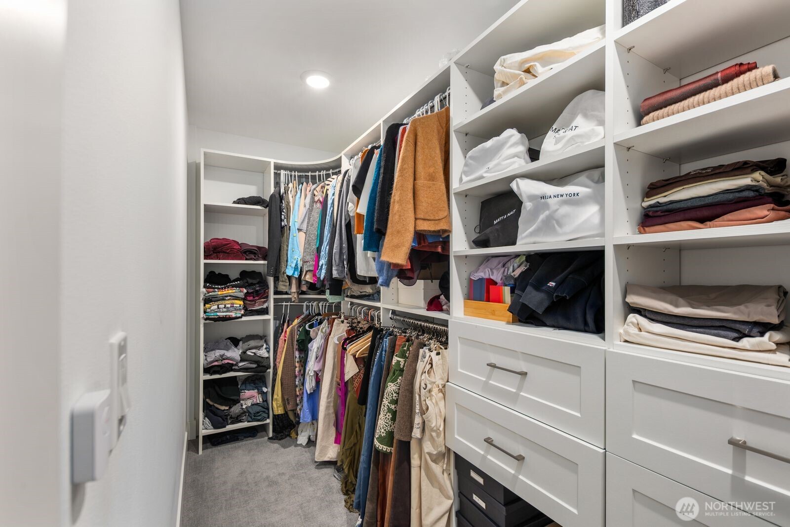 4726 S Juneau Street , Seattle, WA 98118