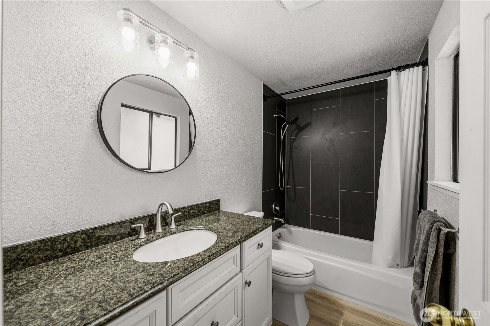 32808 4th Avenue SW, Federal Way, WA 98023