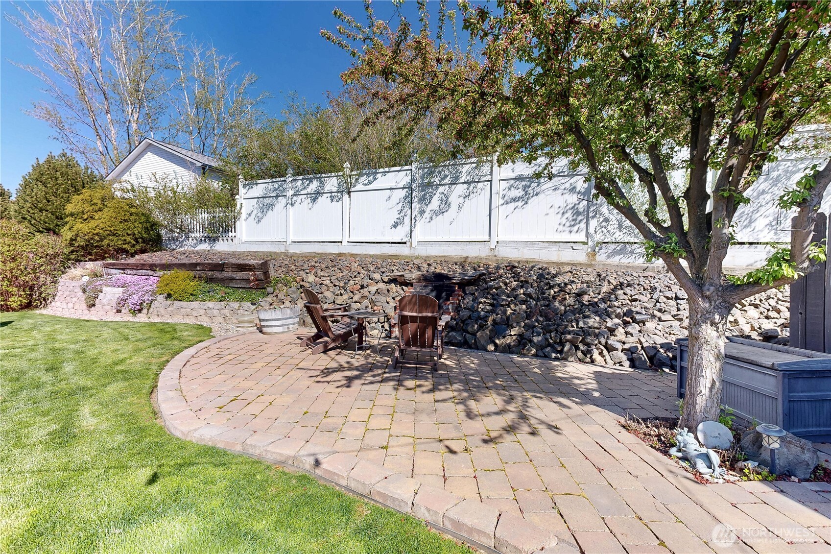 808 E Tremont , Dayton, WA 99328
