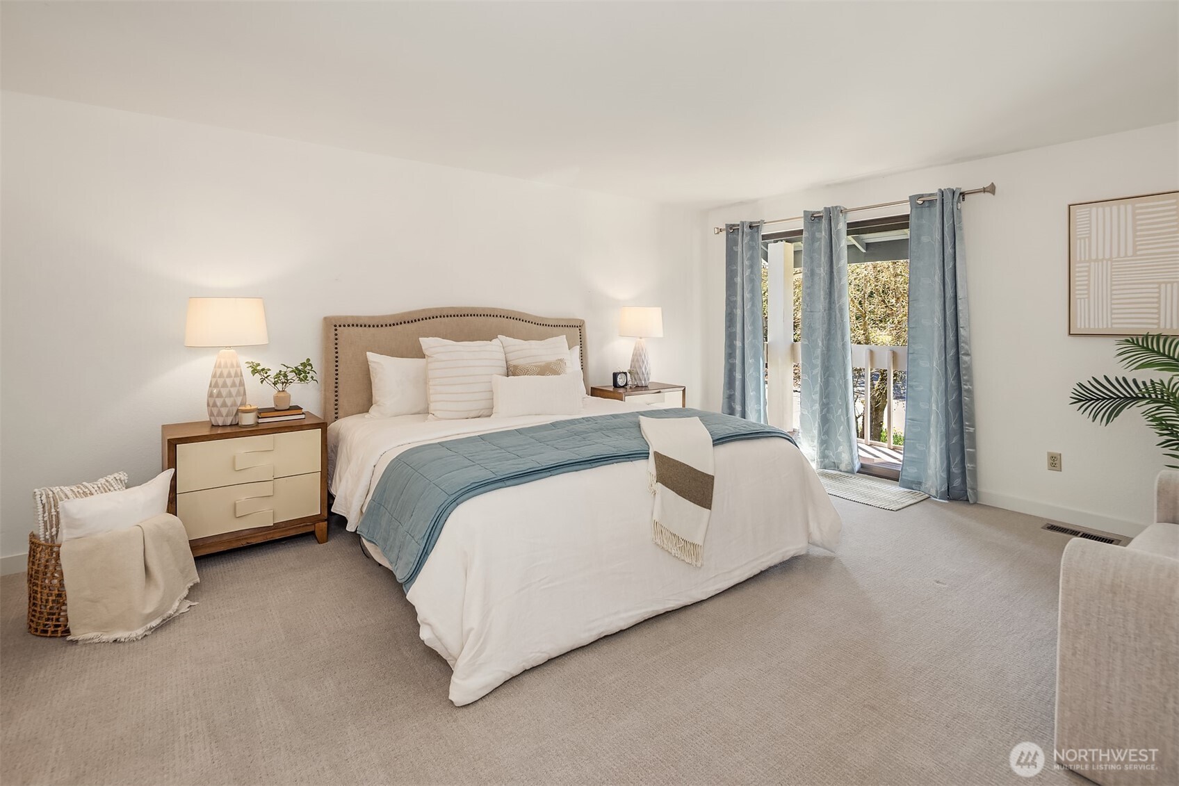 15126 NE 67th Place , Redmond, WA 98052