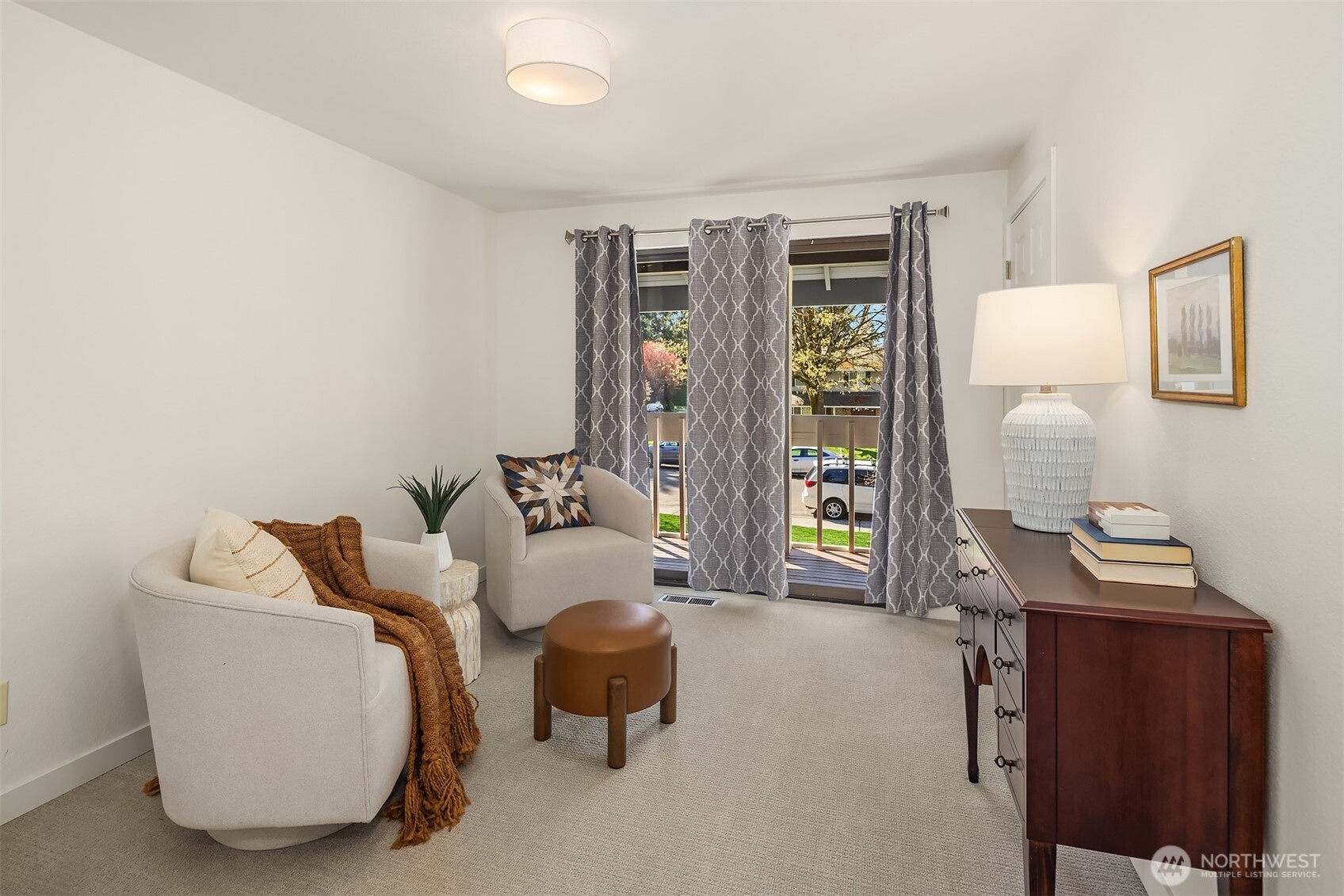 15126 NE 67th Place , Redmond, WA 98052