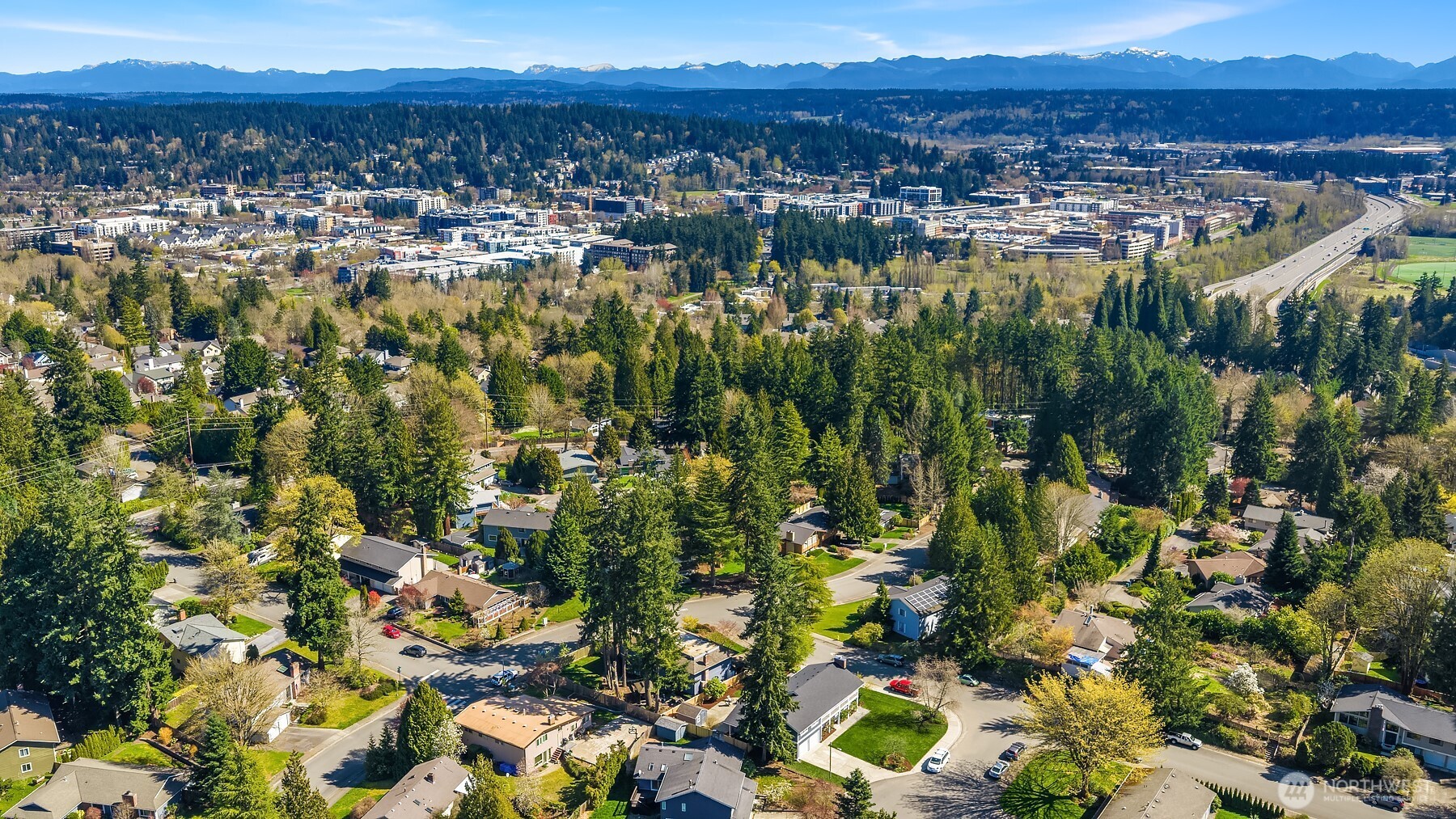15126 NE 67th Place , Redmond, WA 98052