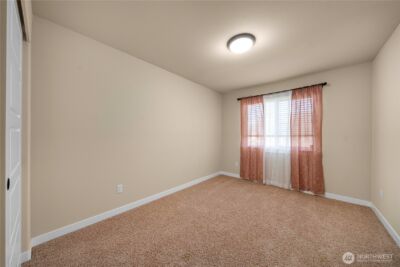 11410 Waller Road E, Tacoma, WA 98446 - Photo 17