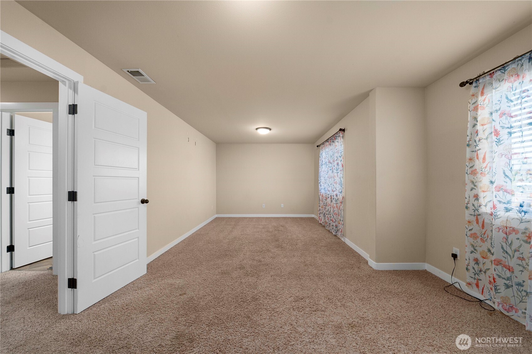 11410 Waller Road E, Tacoma, WA 98446