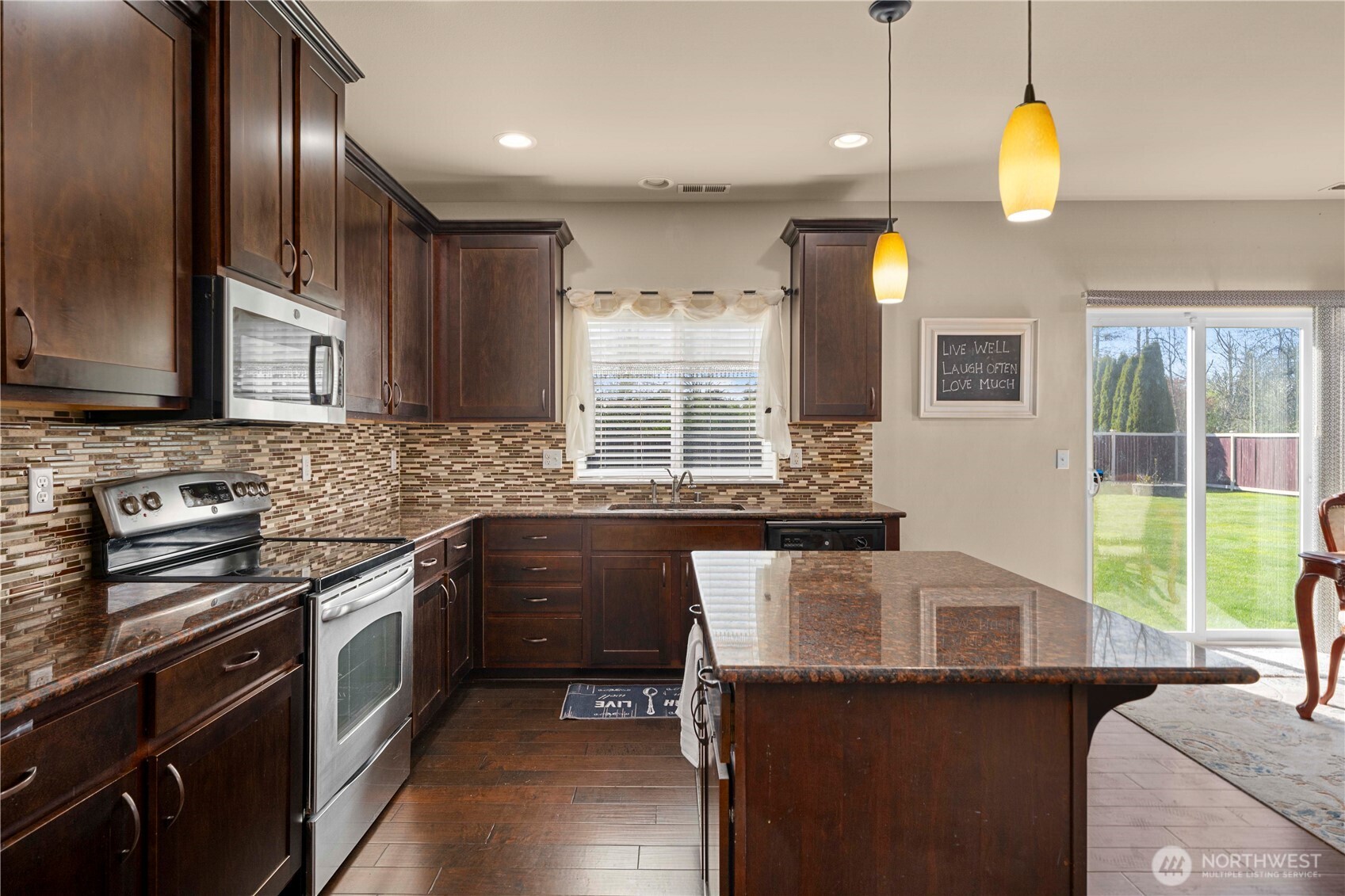 11410 Waller Road E, Tacoma, WA 98446