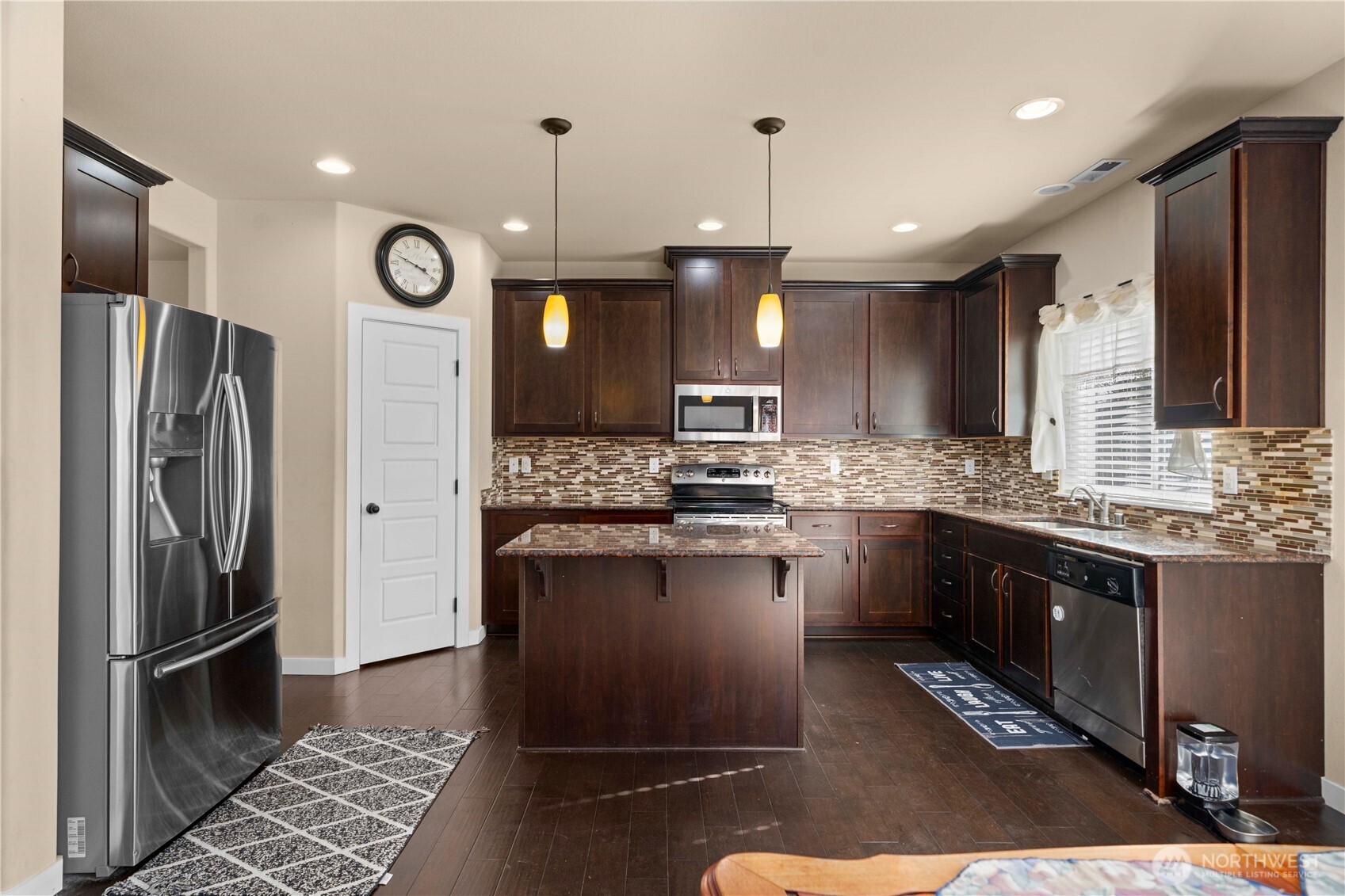 11410 Waller Road E, Tacoma, WA 98446