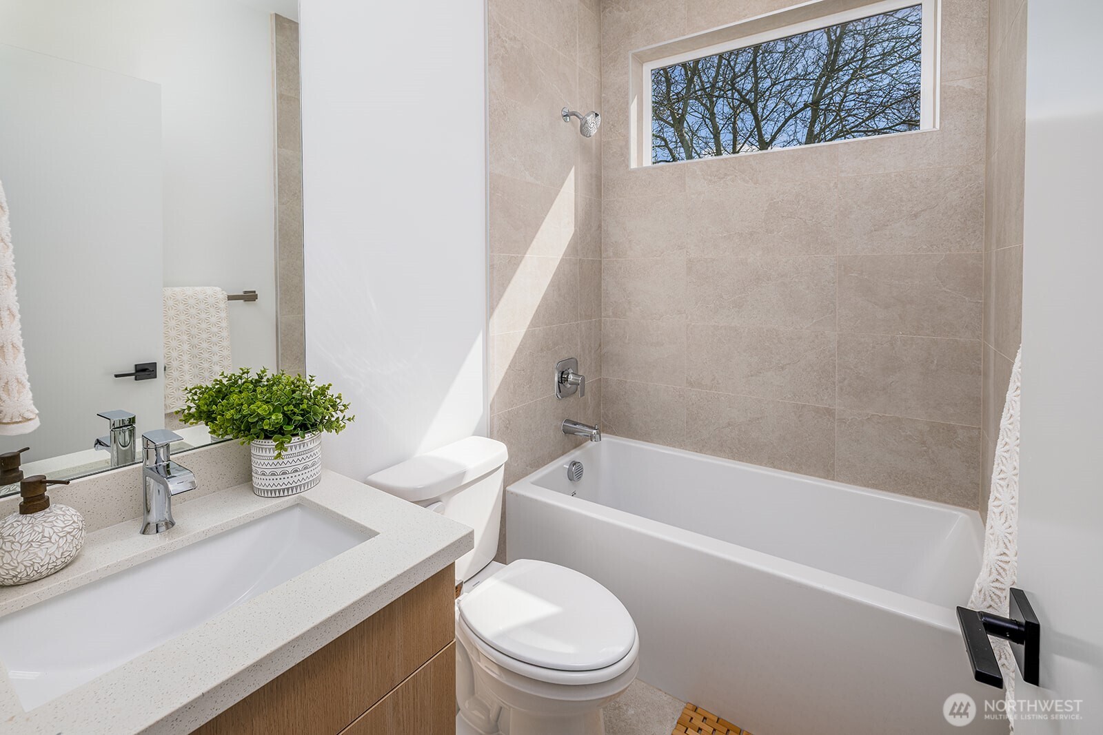 7711 A 11th Avenue SW, Seattle, WA 98106