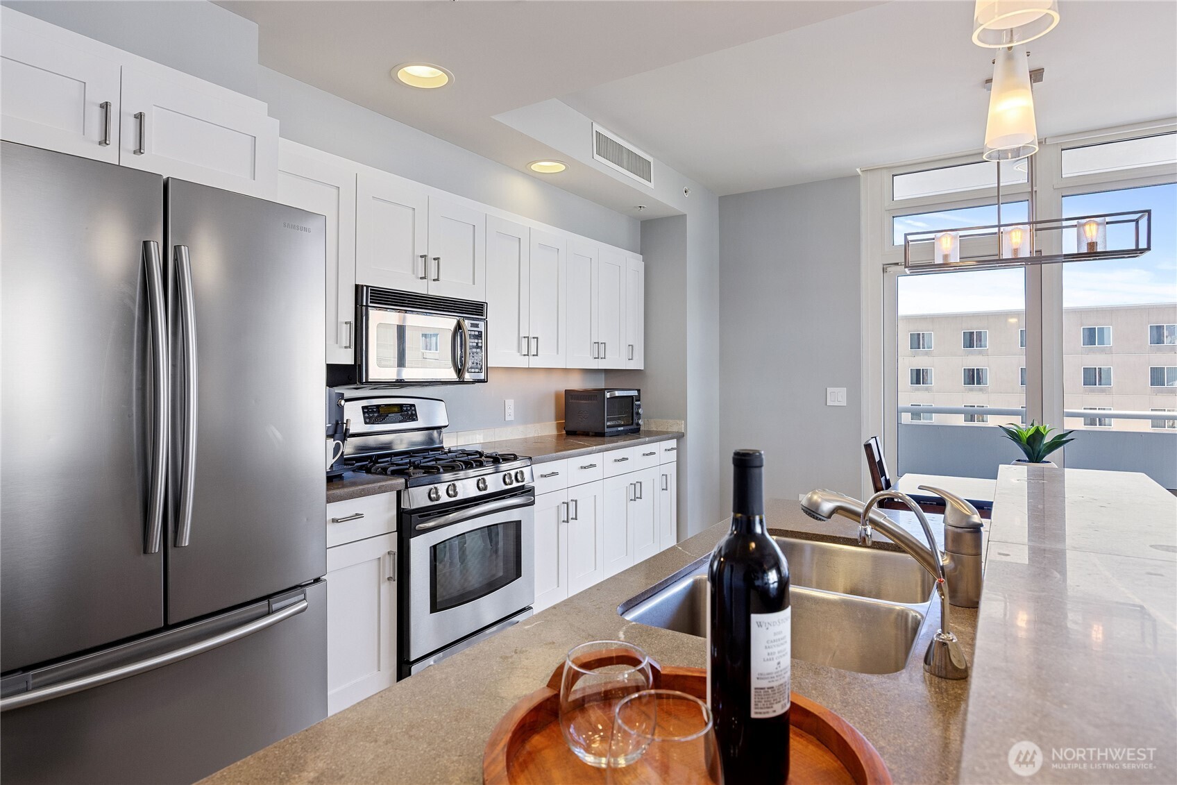 320 Washington Avenue #409, Bremerton, WA 98337
