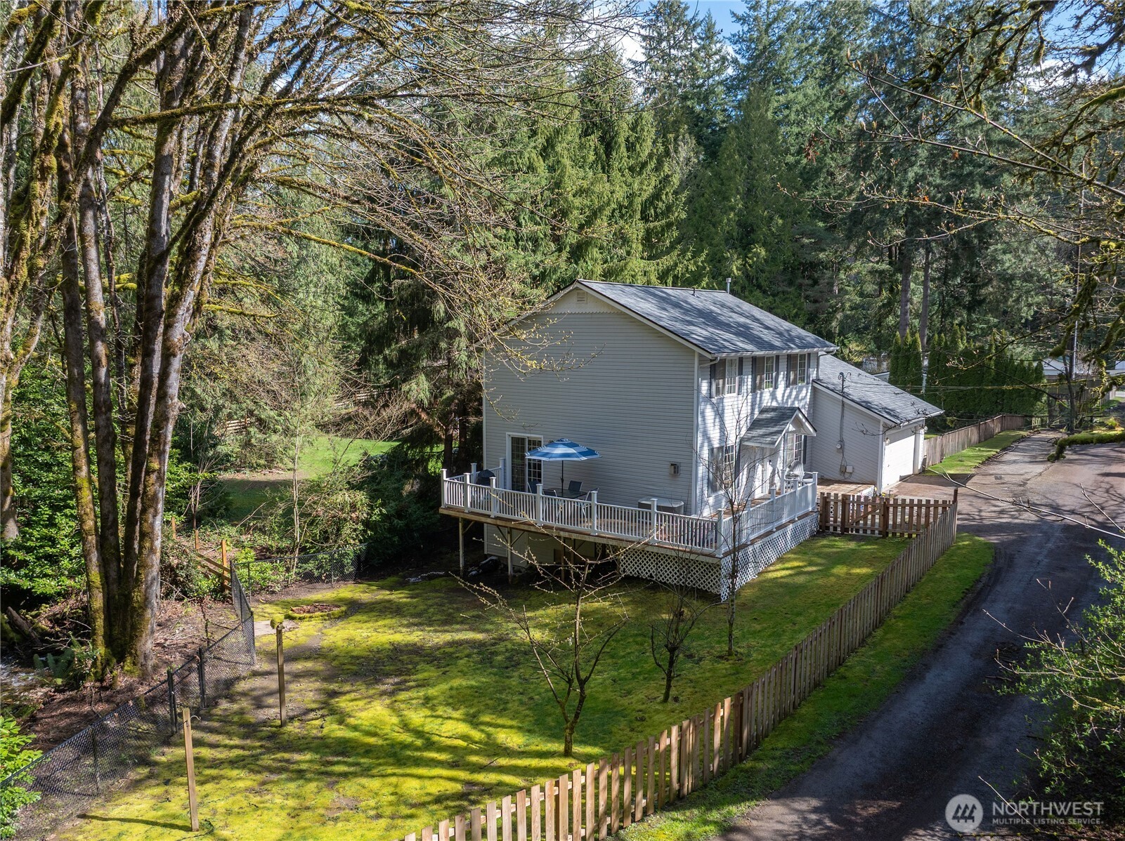 2275 Northlake Way NW, Bremerton, WA 98312