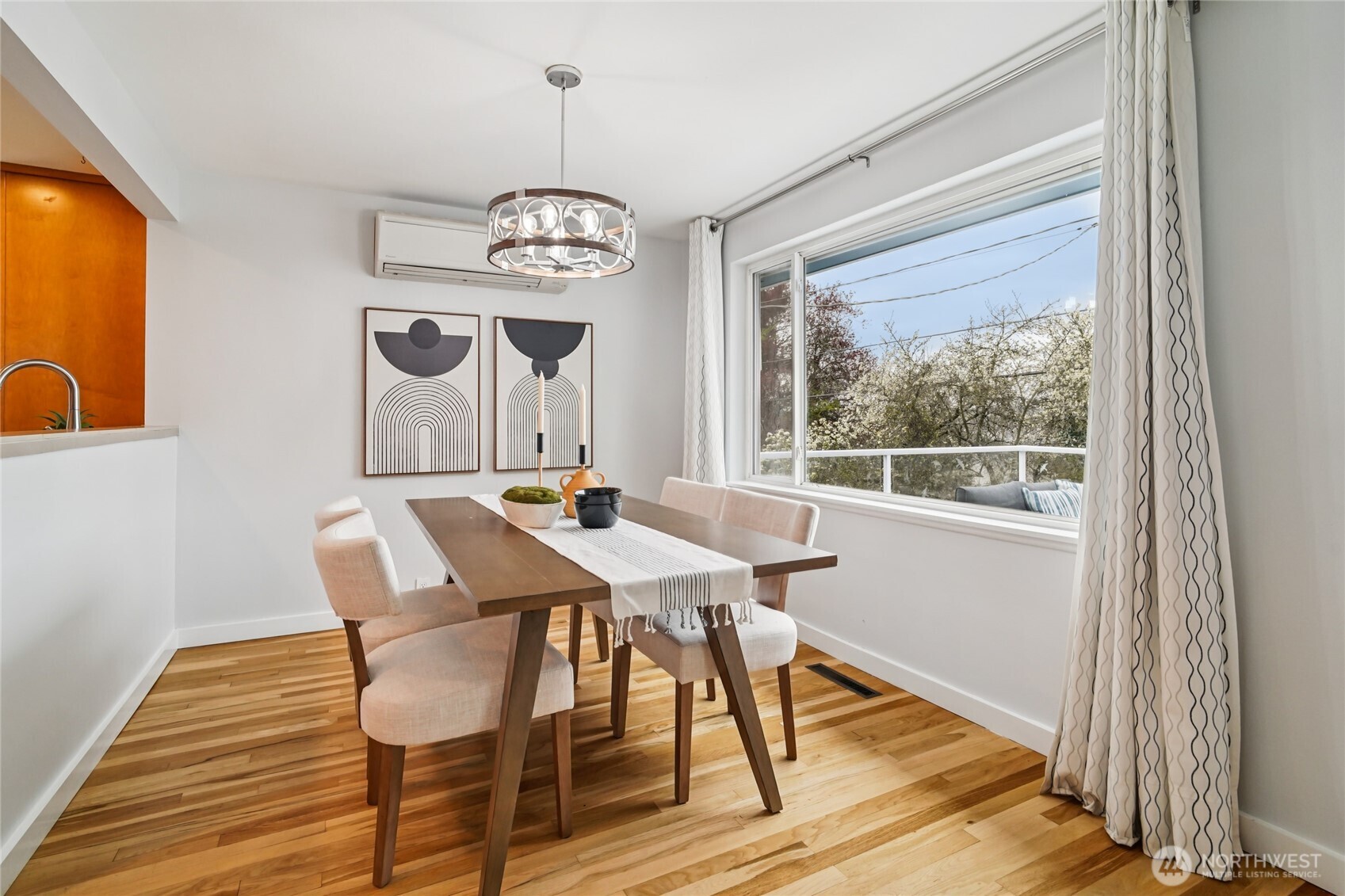 3909 13th Avenue S, Seattle, WA 98108