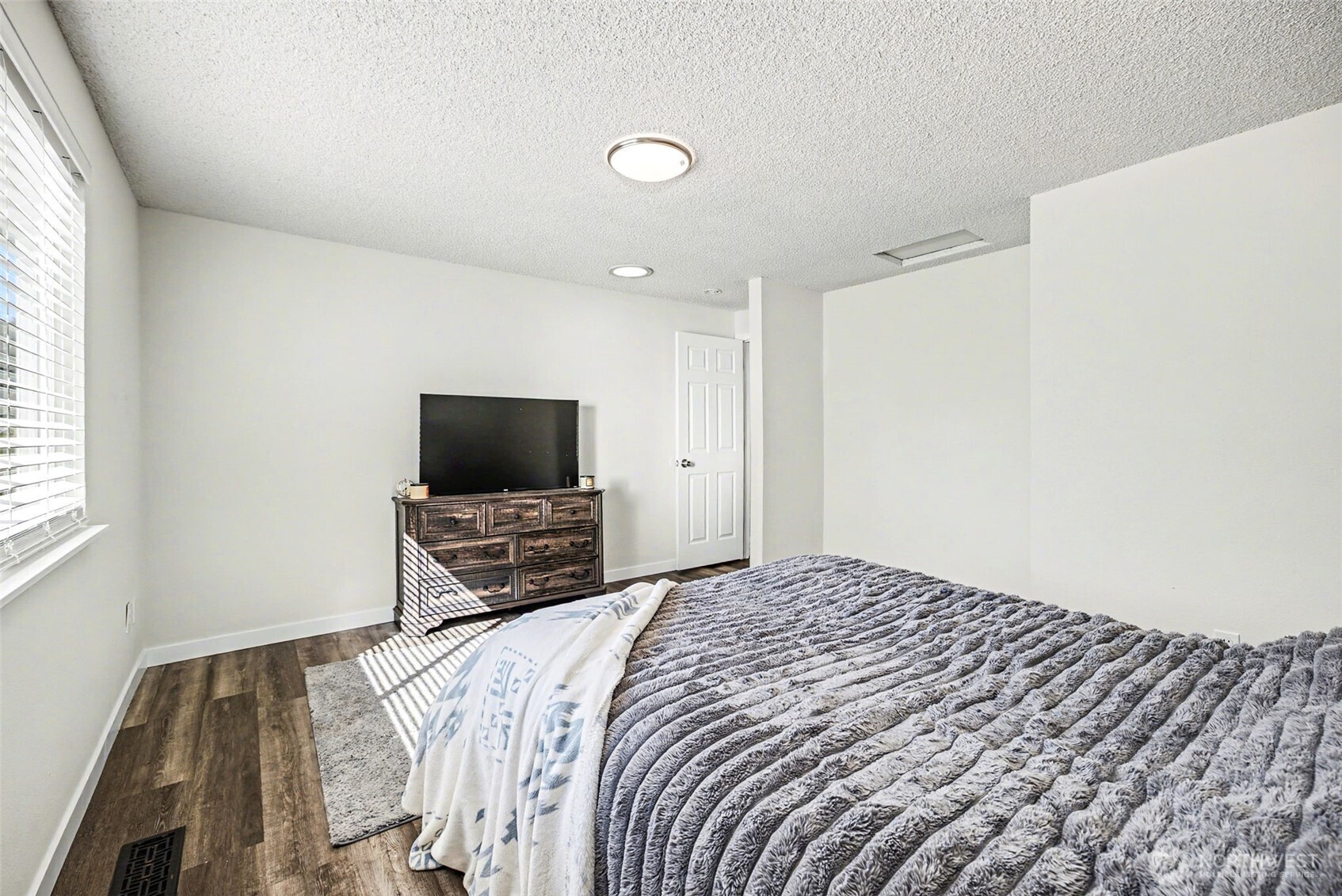 12211 109th Avenue Ct E, Puyallup, WA 98374