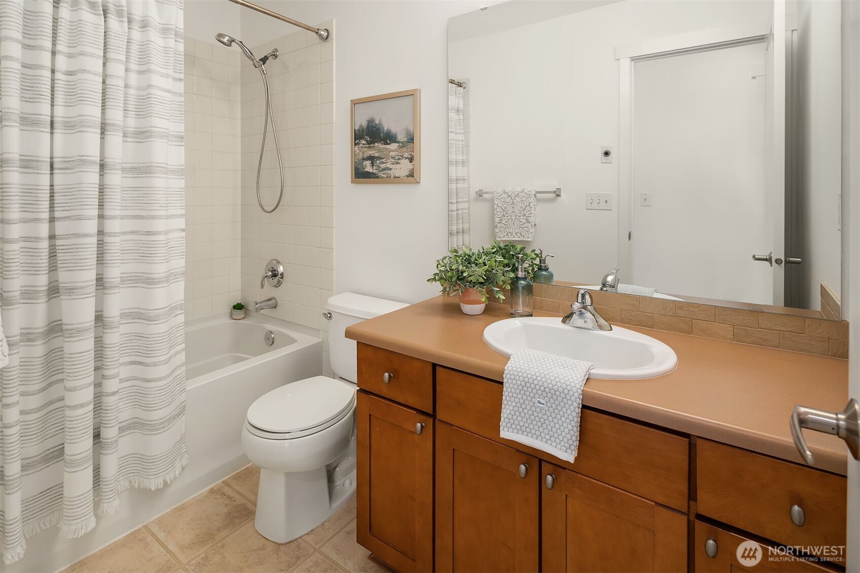 2946 SW Raymond Street #805, Seattle, WA 98126