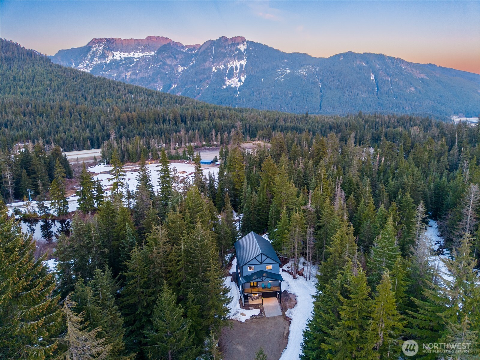 60 Snoqualmie Village Dr , Snoqualmie Pass, WA 98068