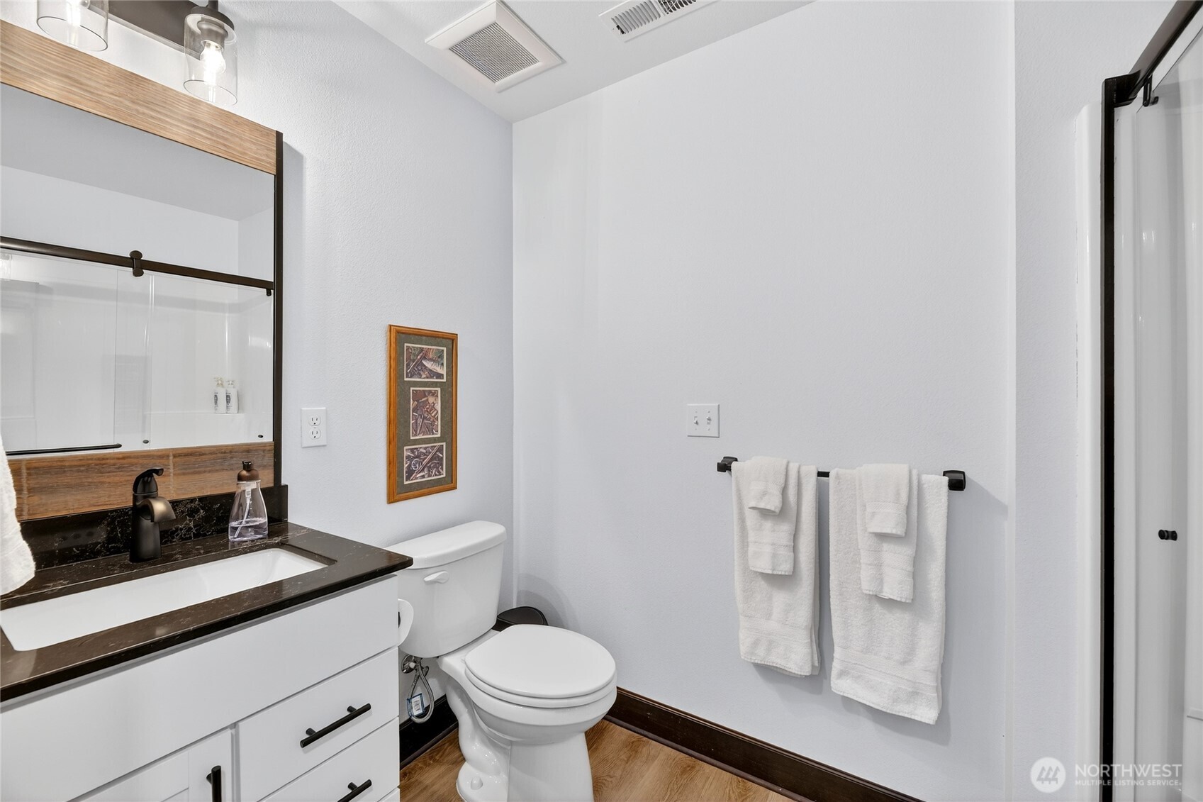 60 Snoqualmie Village Dr , Snoqualmie Pass, WA 98068