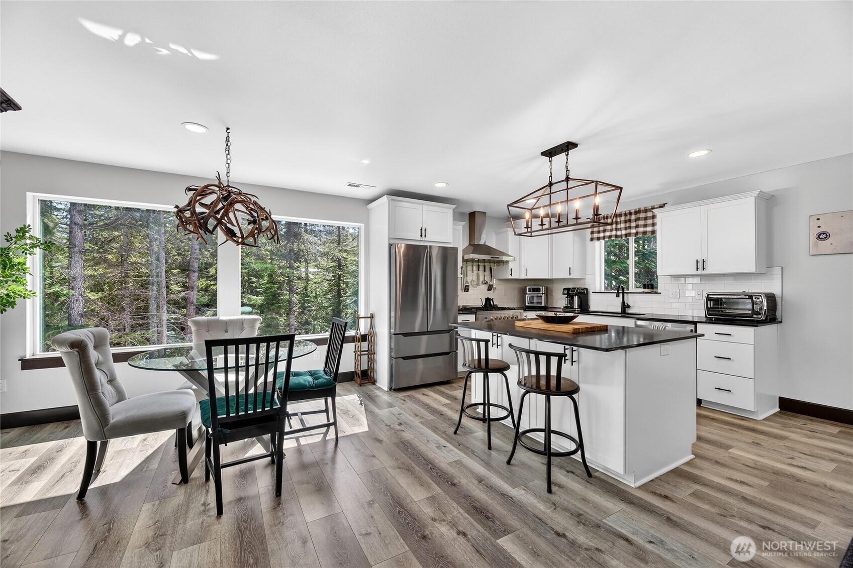 60 Snoqualmie Village Dr , Snoqualmie Pass, WA 98068