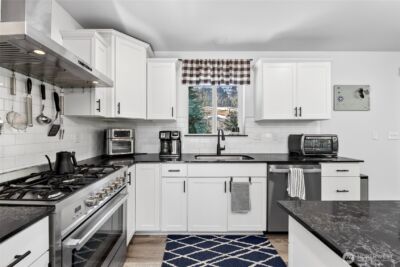60 Snoqualmie Village Dr , Snoqualmie Pass, WA 98068 - Photo 10