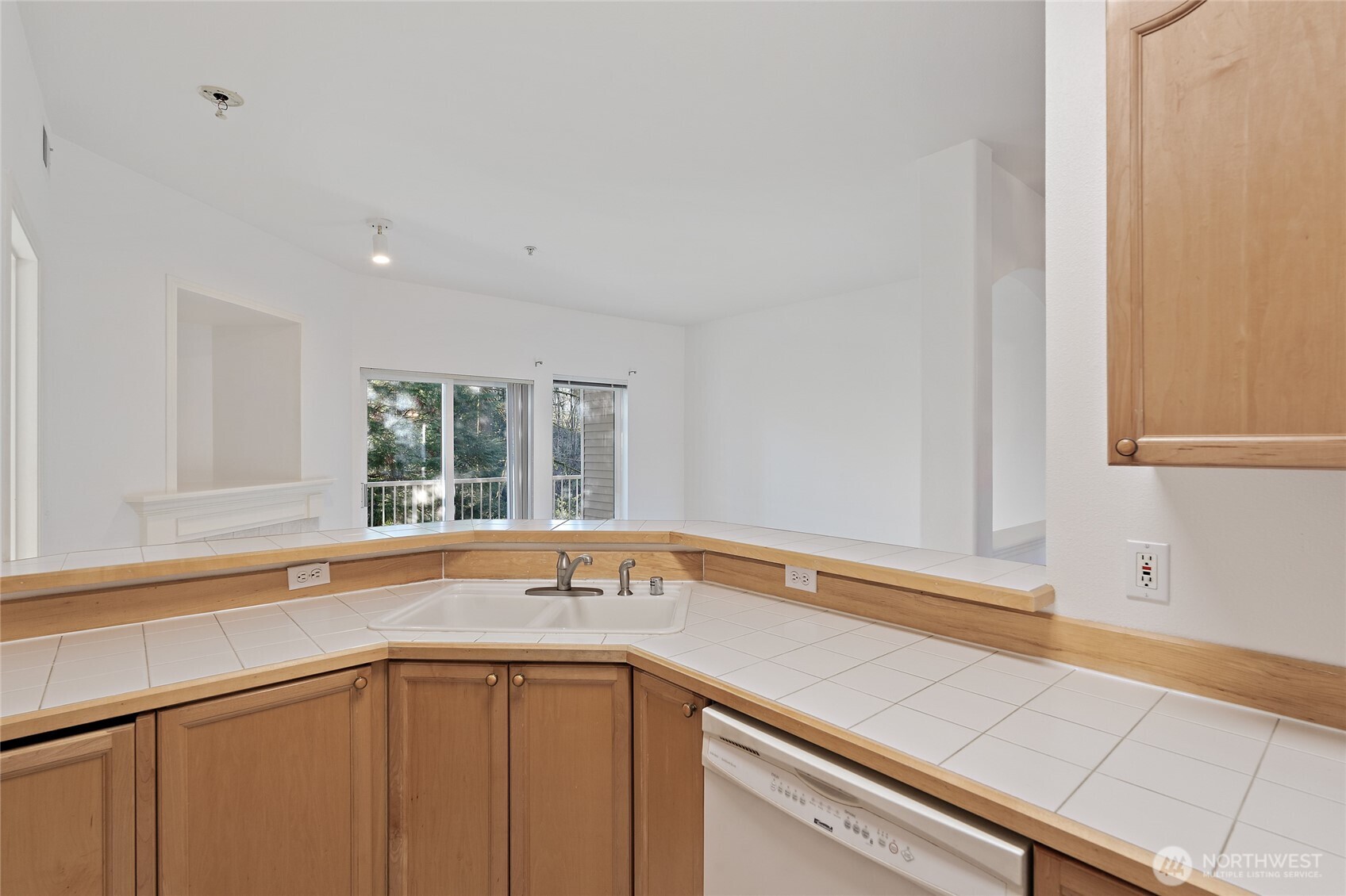 12122 NE 171st Place #D201, Bothell, WA 98011