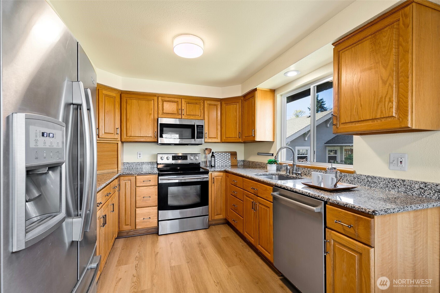 9053 7th Avenue NW, Seattle, WA 98117