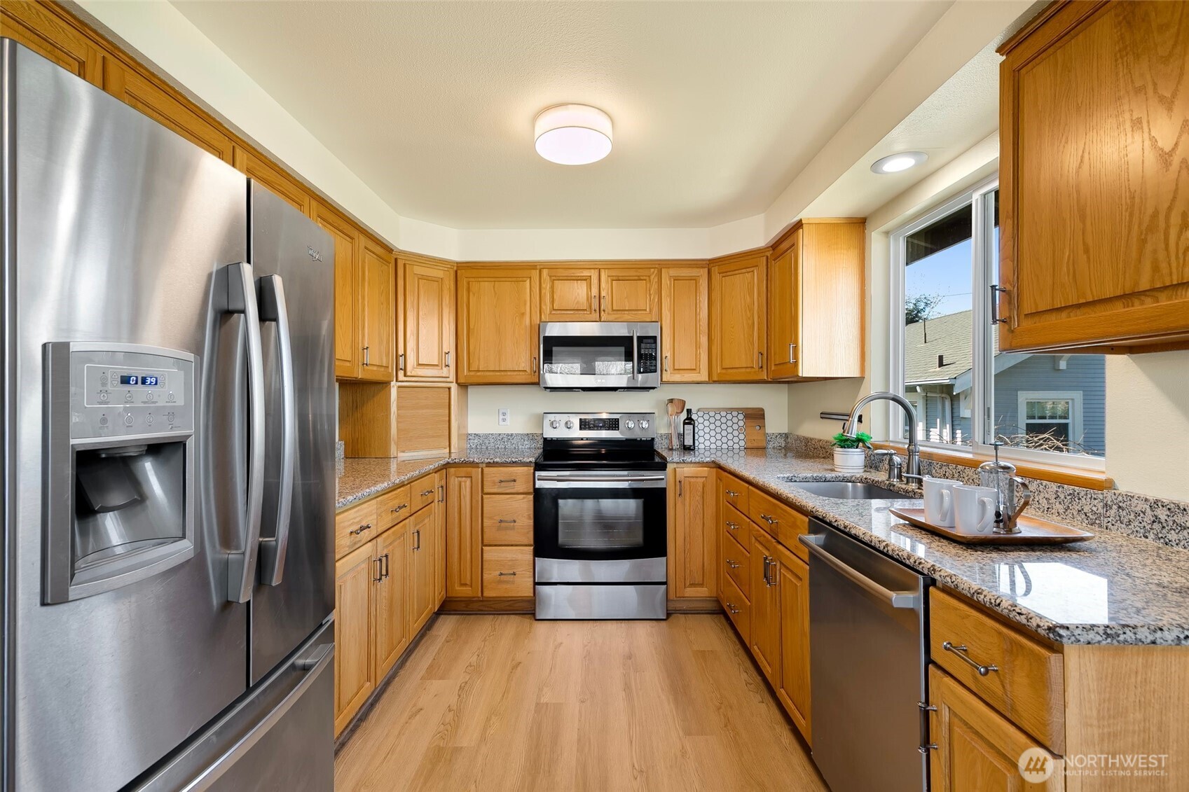 9053 7th Avenue NW, Seattle, WA 98117