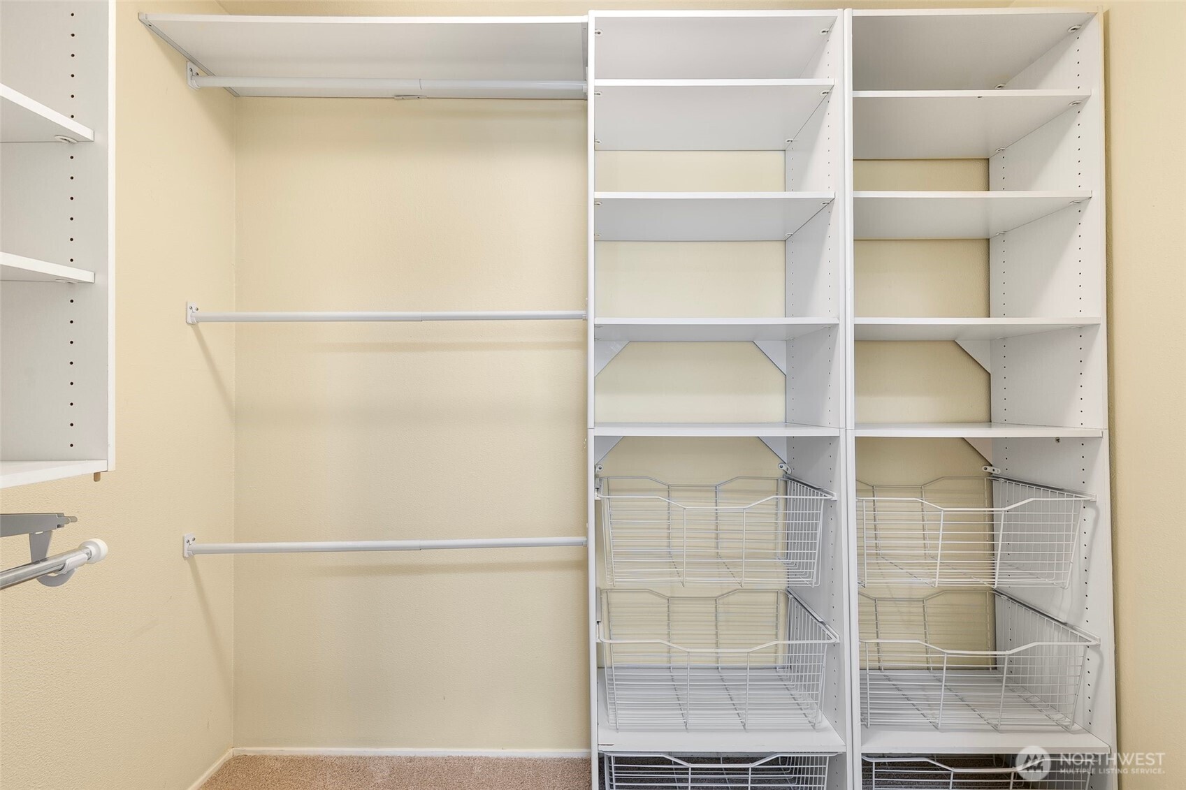 9053 7th Avenue NW, Seattle, WA 98117