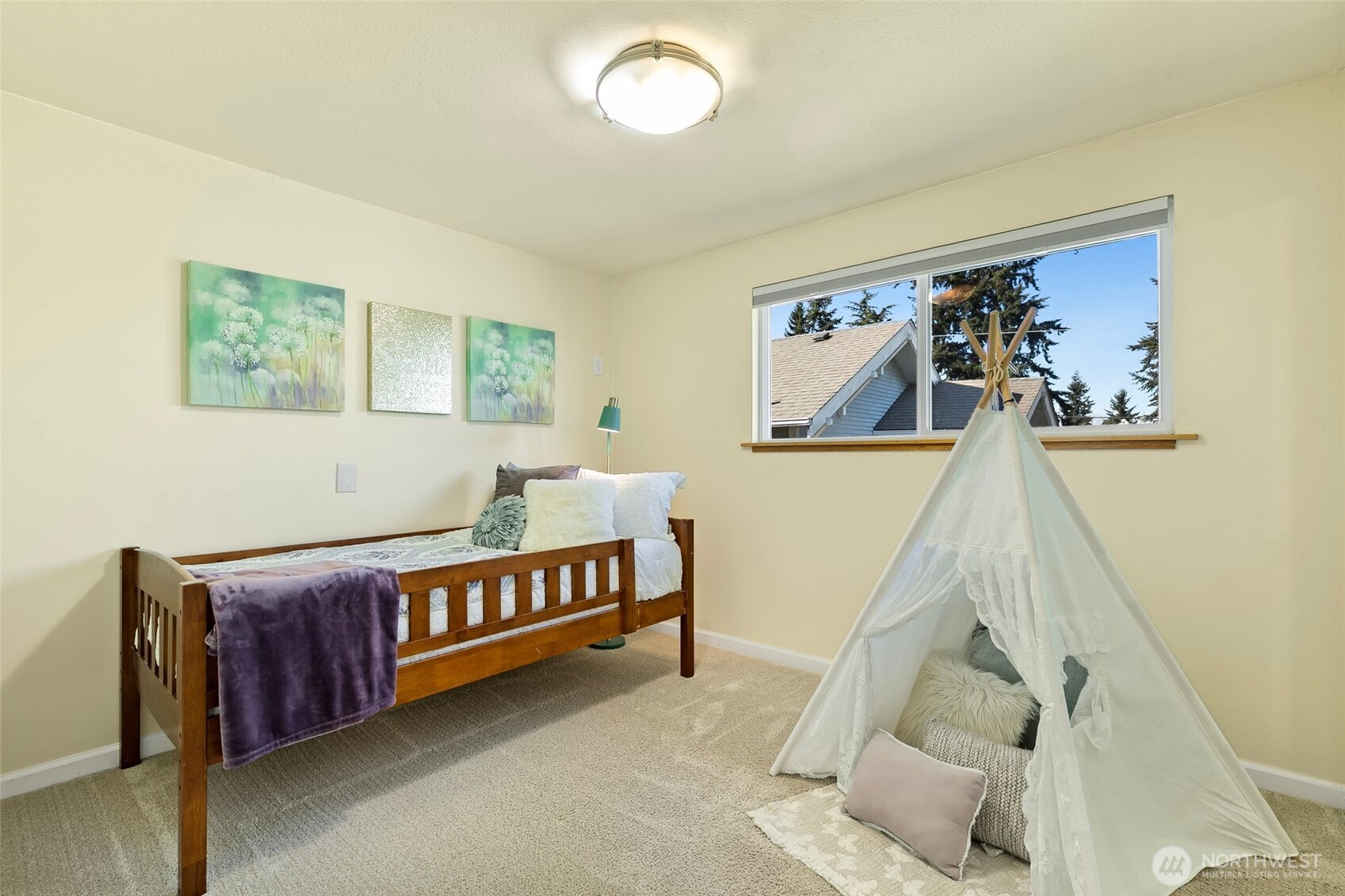 9053 7th Avenue NW, Seattle, WA 98117