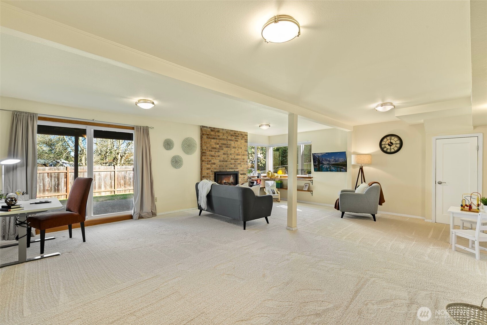 9053 7th Avenue NW, Seattle, WA 98117