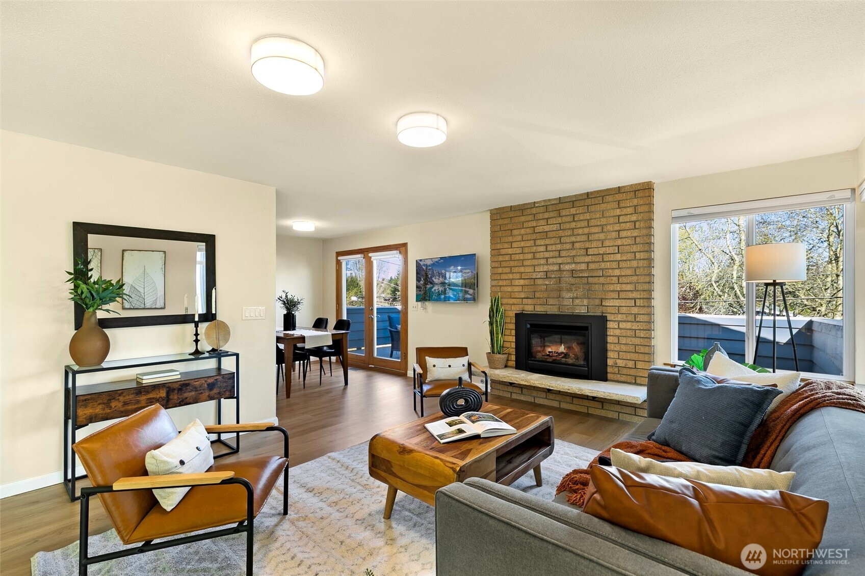 9053 7th Avenue NW, Seattle, WA 98117