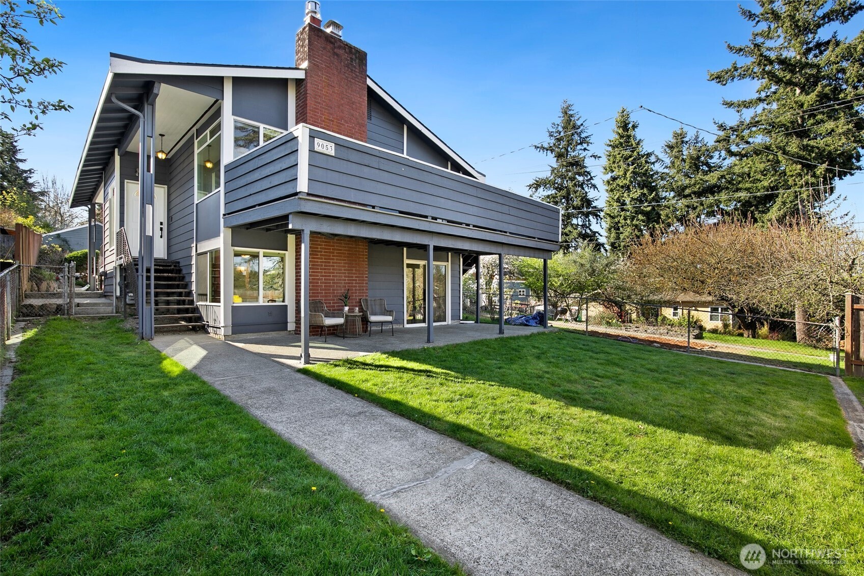 9053 7th Avenue NW, Seattle, WA 98117