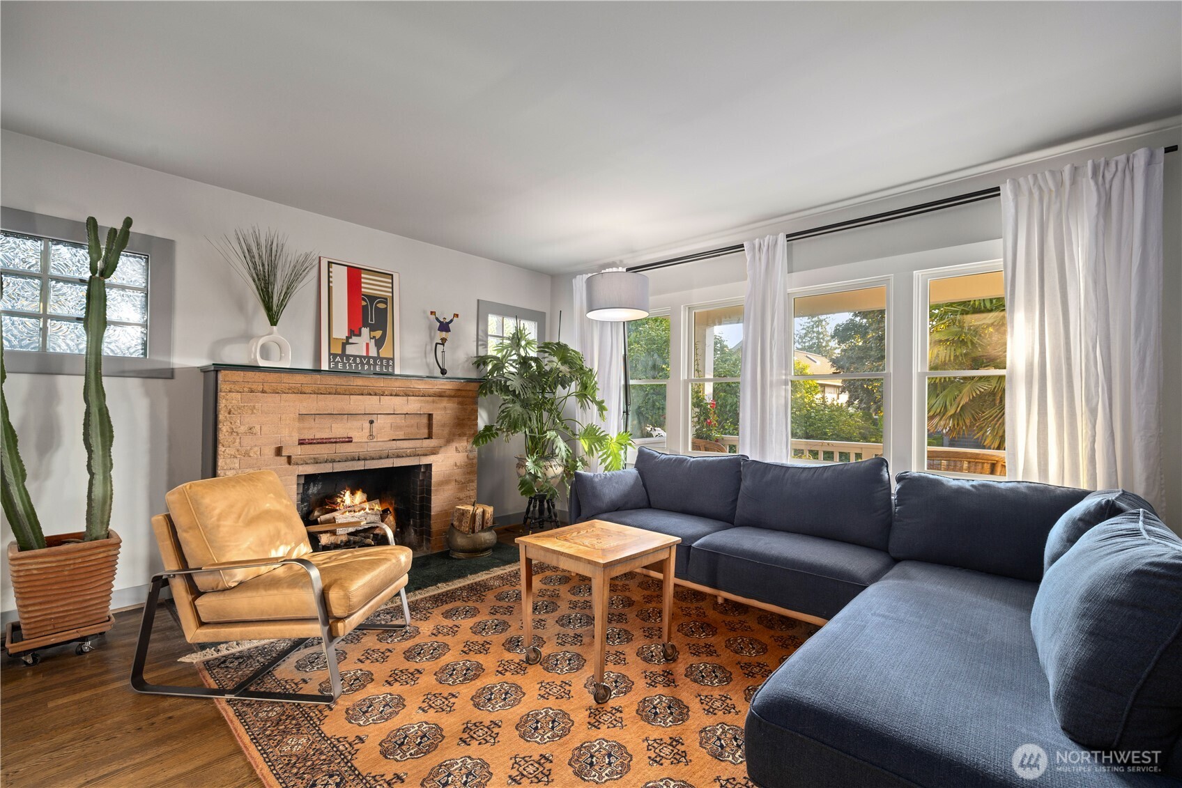 2528 1st Avenue W, Seattle, WA 98119