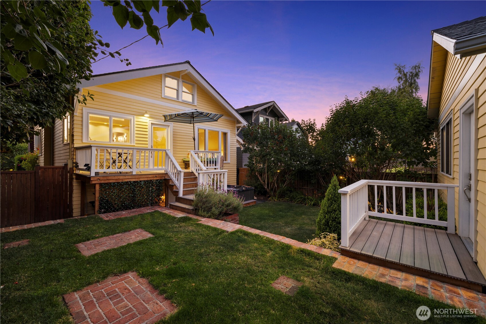 2528 1st Avenue W, Seattle, WA 98119