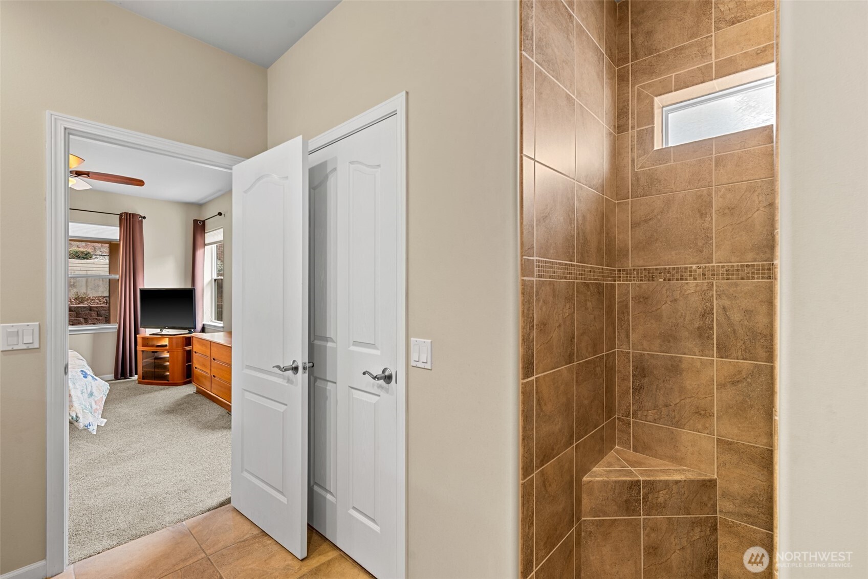 48 Luther Court , Malaga, WA 98828