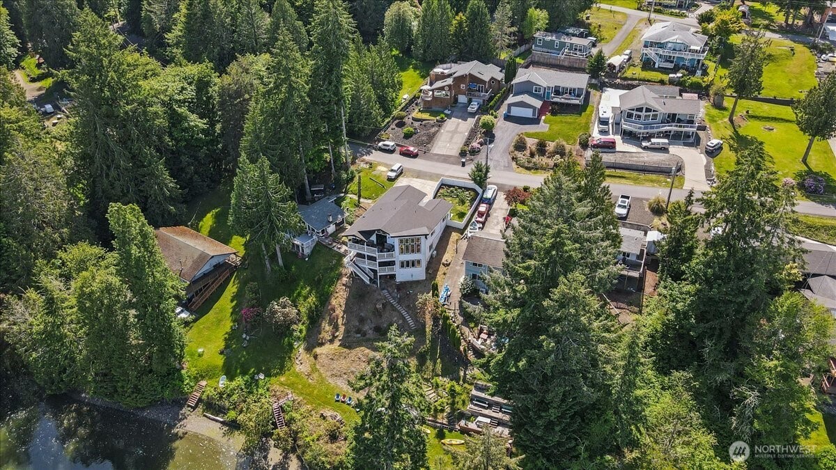 2142 Island Drive NW, Olympia, WA 98502-9711