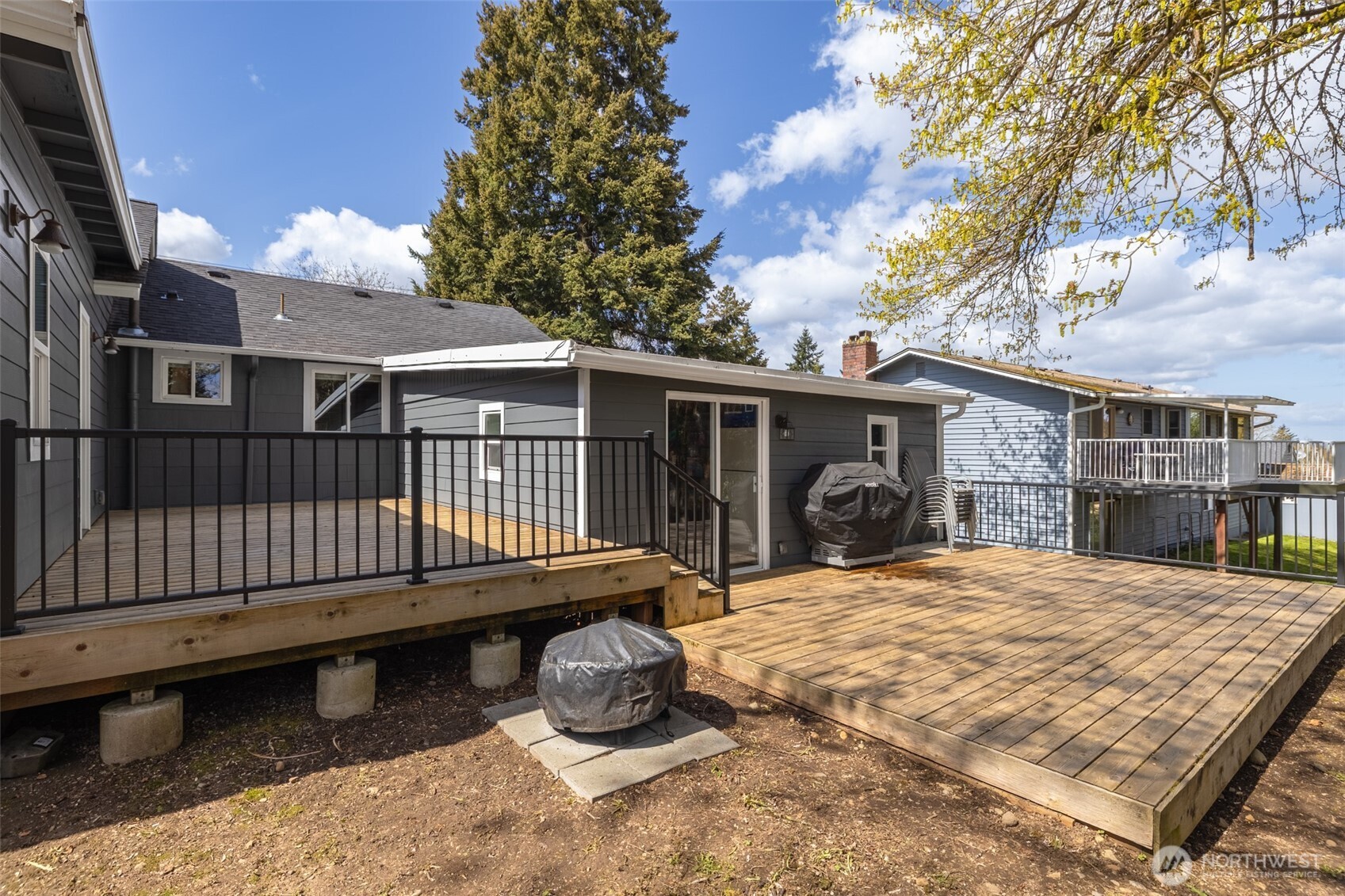 812 Reiten Road , Kent, WA 98030