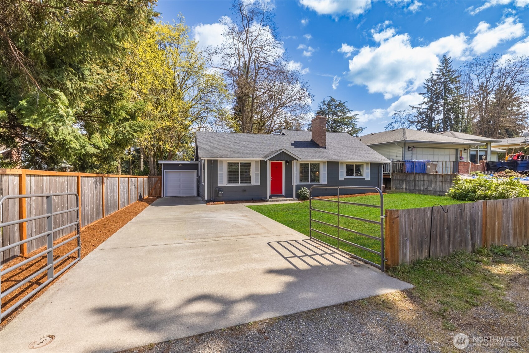 812 Reiten Road , Kent, WA 98030