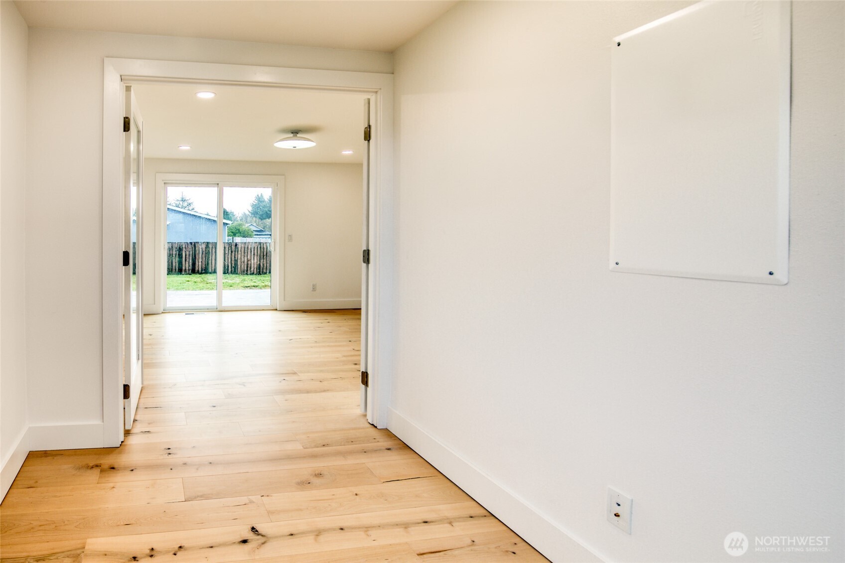 506 Sand Dune Avenue SW, Ocean Shores, WA 98569