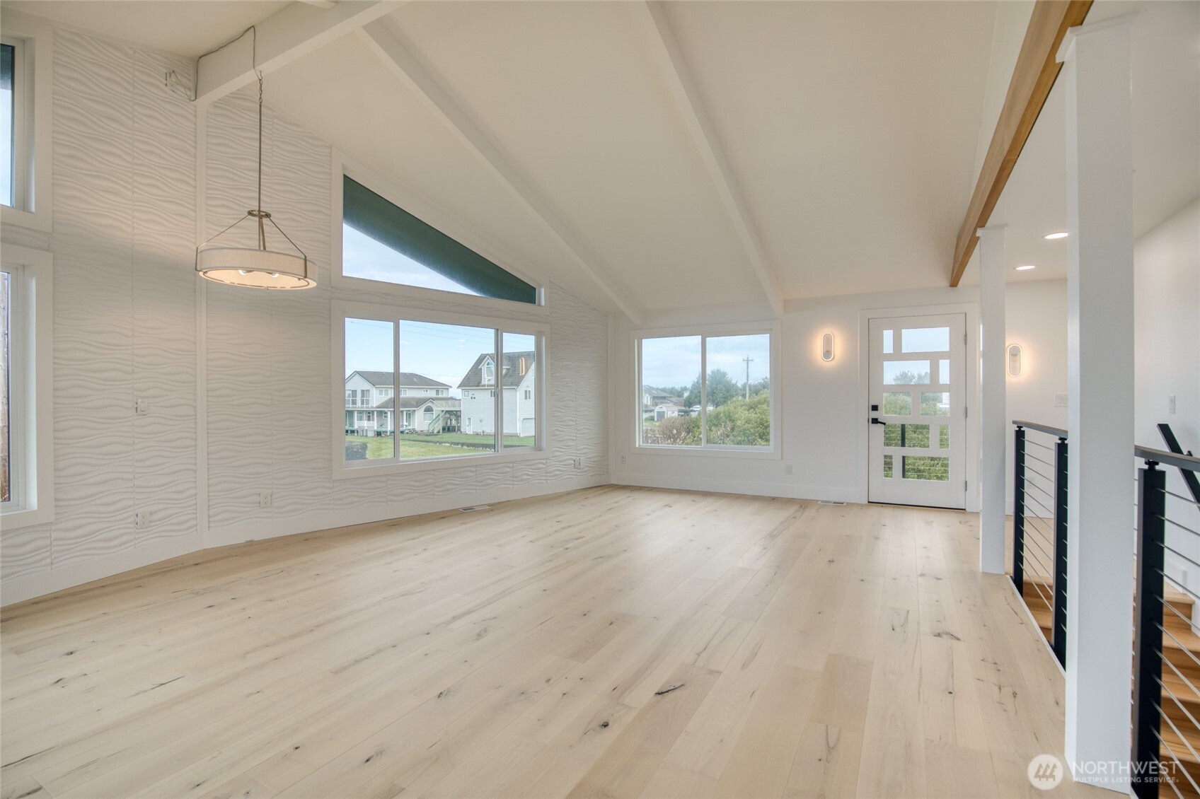 506 Sand Dune Avenue SW, Ocean Shores, WA 98569